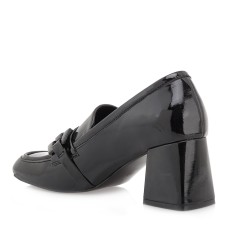 Women's loafers SEVEN shiny black